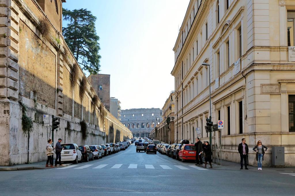 Cozy Fabia 300 Mt From Colosseum Appartement *
